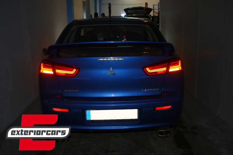 Full LED stražnja svjetla SEQ žmigavci (crvena) / Mitsubishi Lancer 8 limuzina (2007-2017) - Slika 7