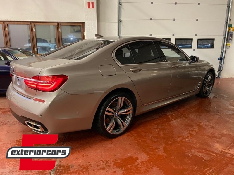Bodykit M paket Sport dizajn / BMW serije 7 G12 (2015-02.2019) - Slika 30