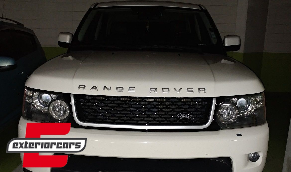 Prednja maska & bočni otvori Autobiography dizajn (piano crna/srebrna) / Land Range Rover Sport L320 Facelift (2009-2013) - Slika 11