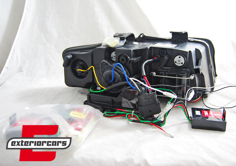 Prednja svjetla LED DRL TubeLights dizajn (crna) / Audi A4 B6 (2000-2004) - Slika 3