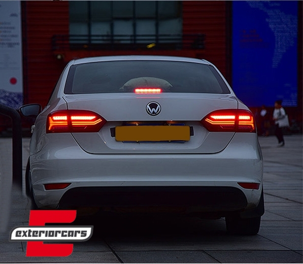 Full LED stražnja svjetla SEQ žmigavci (crvena/kristal) / VW Jetta Mk6 VI (2011-2014) - Slika 11
