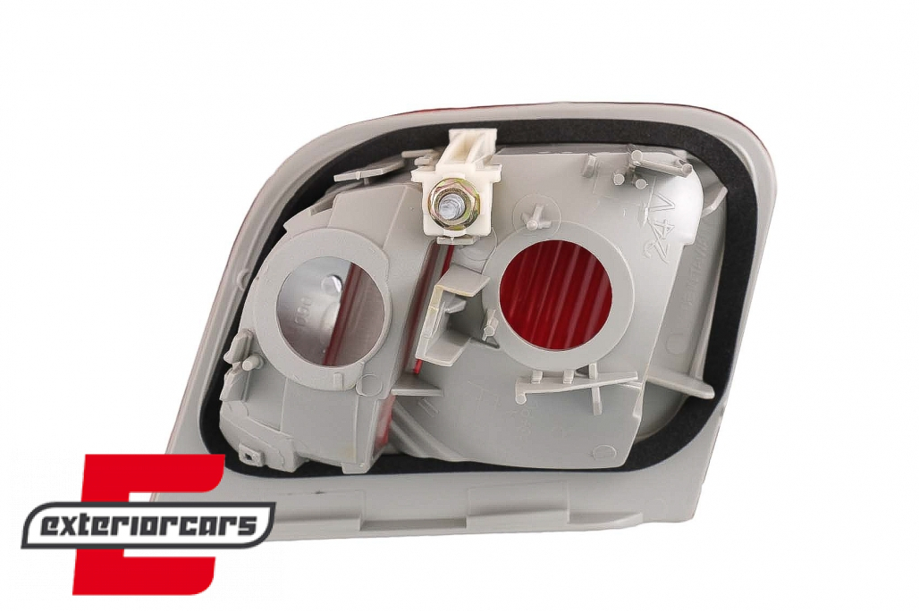 LED stražnja svjetla (crvena/kristal) / BMW serije 3 E46 limuzina (09.2001-2005) - Slika 11
