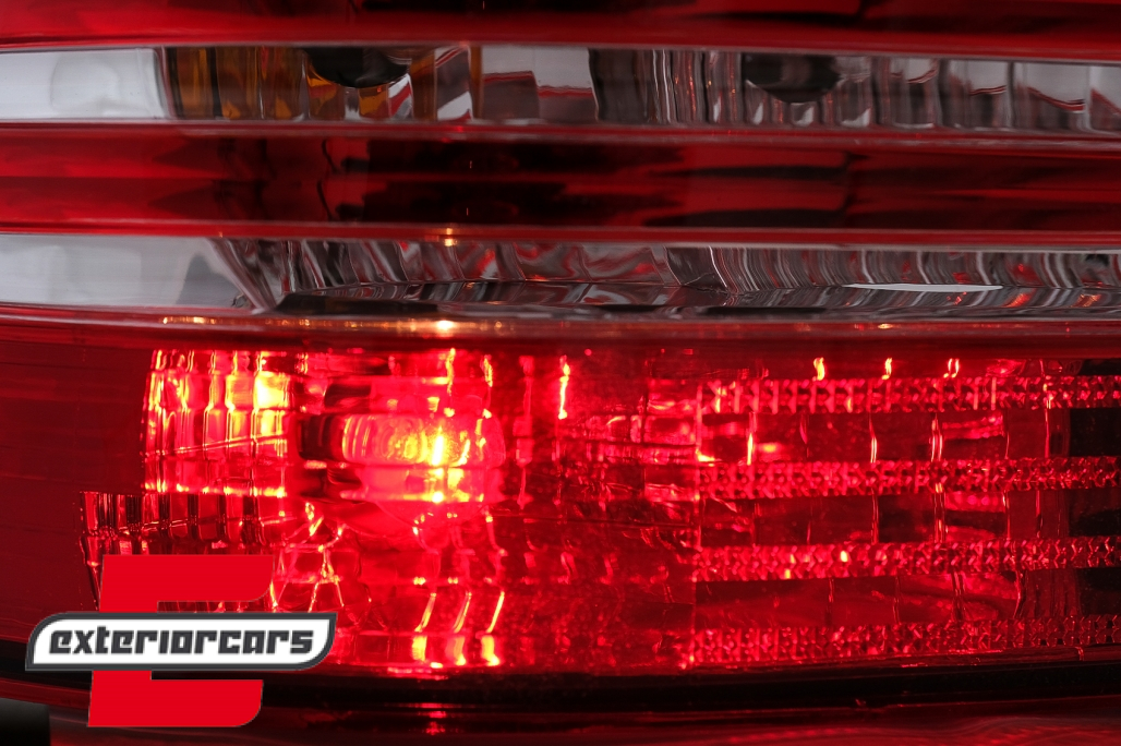 LED stražnja svjetla (crvena/kristal) / Mercedes C-klasa W203 (2000-2004) limuzina - Slika 12