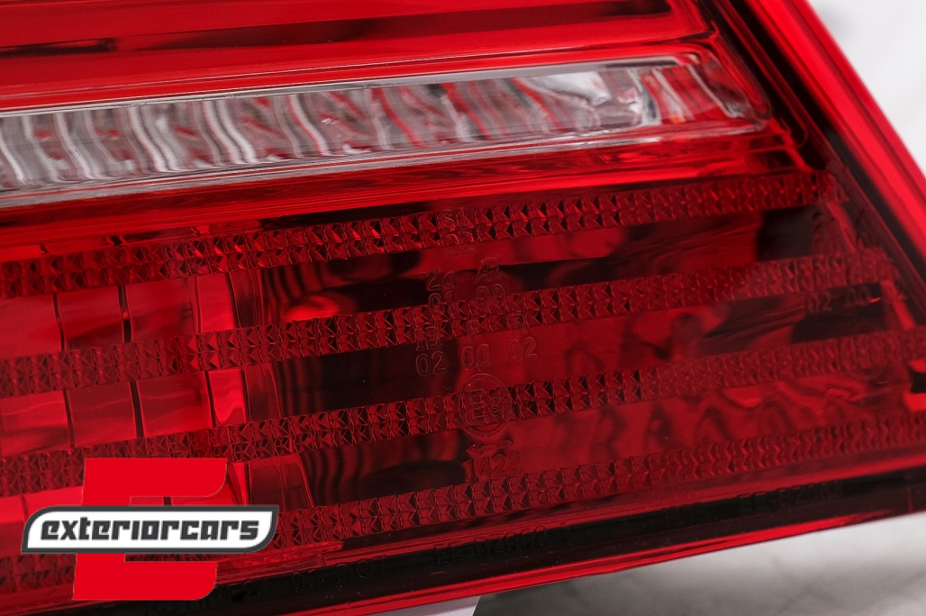 LED stražnja svjetla (crvena/kristal) / Mercedes C-klasa W203 (2000-2004) limuzina - Slika 5