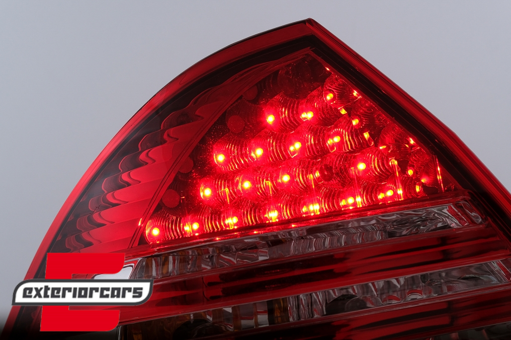 LED stražnja svjetla (crvena/kristal) / Mercedes C-klasa W203 (2000-2004) limuzina - Slika 10