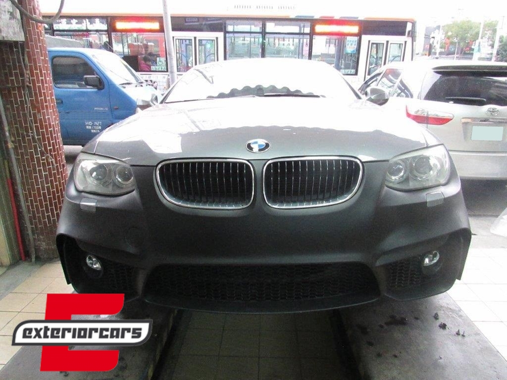 Prednji branik M4 look (PDC&SRA) / BMW serije 3 E92 E93 LCI (2010-2013) Coupe Cabrio - Slika 9