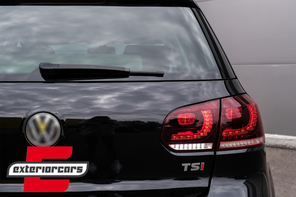 Full LED stražnja svjetla SEQ žmigavci R20 dizajn (crvena/kristal) / VW Golf 6 VI (2008-2013) - Slika 25
