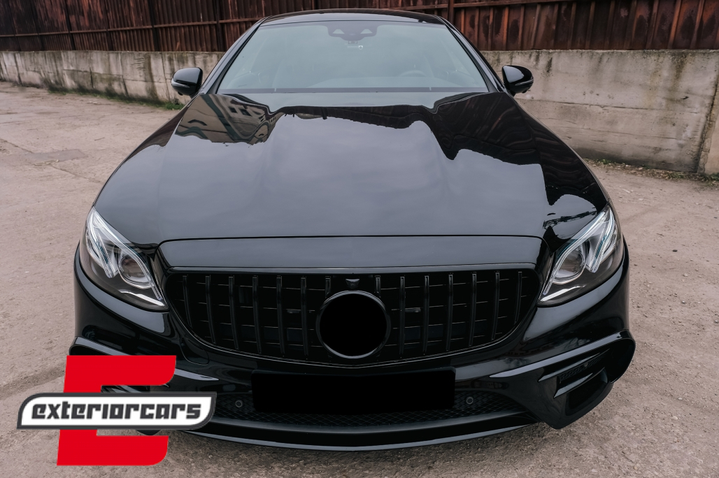Prednja maska GT-R Panamericana dizajn (piano crna) / Mercedes E-klasa W213 S213 C238 A238 (2016-2019) - Slika 11