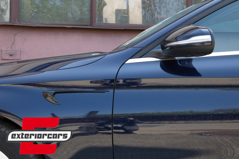 Bočne dekorativne obloge blatobrana (piano crna) / Mercedes C-klasa W205 S205 E-klasa W213 S213 - Slika 6