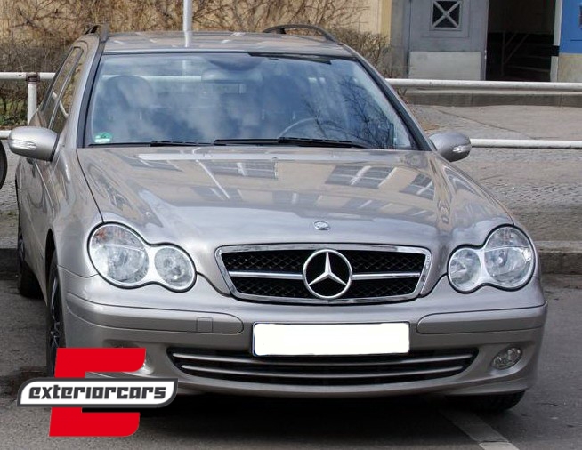 Prednja maska AMG look (chrome/crna) / Mercedes C-klasa W203 S203 (2000-2006) - Slika 2