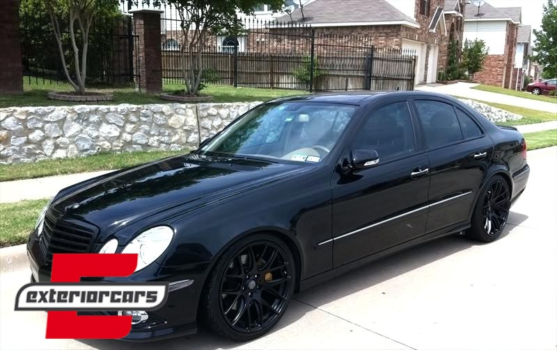 Prednja maska AMG dizajn (piano crna) / Mercedes E-klasa W211 limuzina S211 karavan (2006-2009) - Slika 2