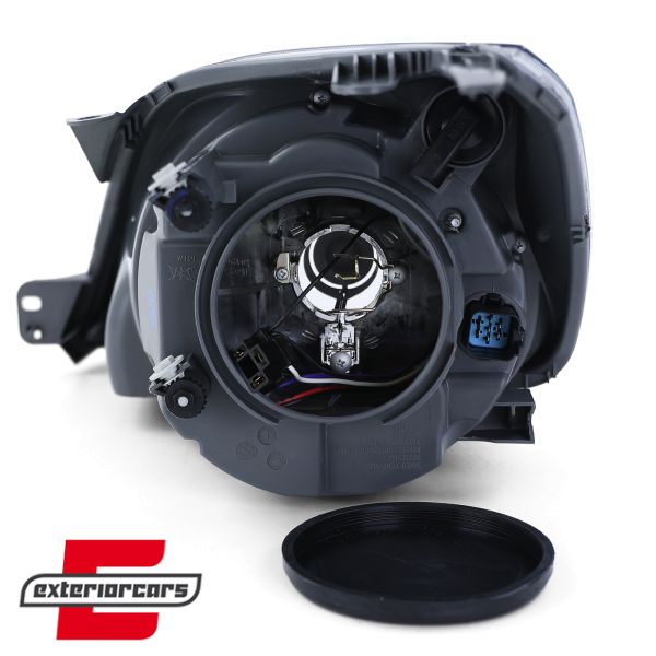 Prednje svjetlo (desna strana) / Ford Fiesta MK6 (10.2005-11.2007) - Slika 6
