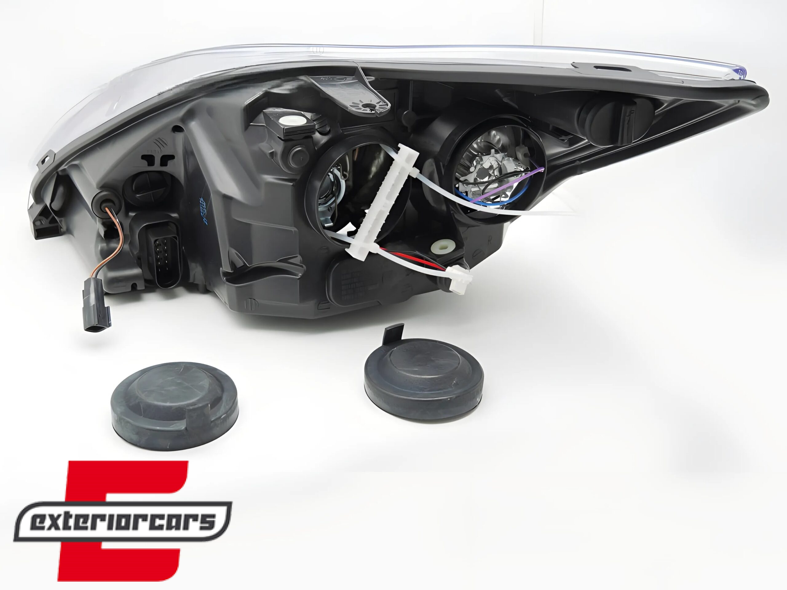 Prednje svjetlo (desna strana) / Ford Focus MK2 (02.2008-09.2012) - Slika 2