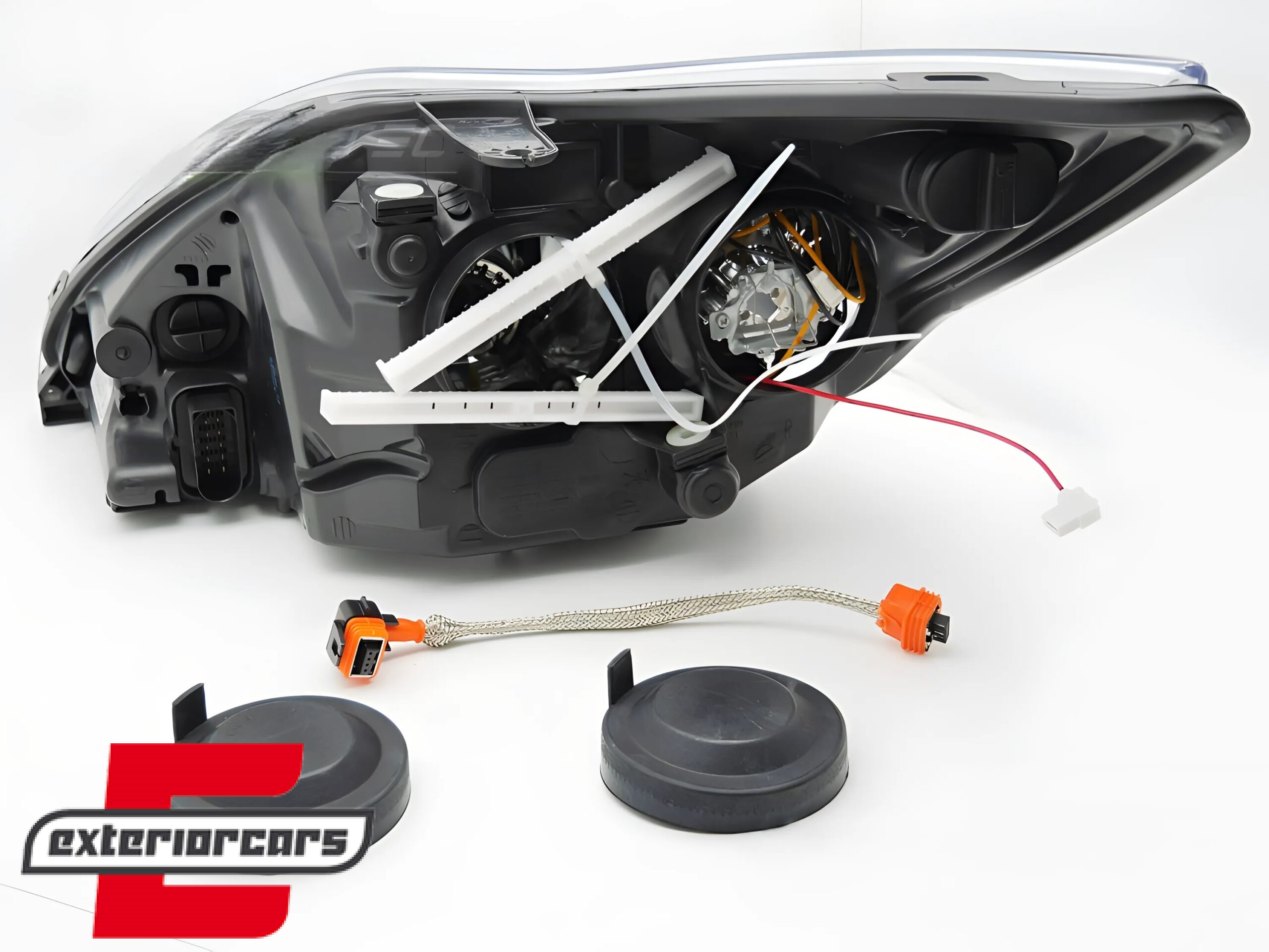 Prednje svjetlo Xenon (desna strana) / Ford Focus MK2 (02.2008-09.2012) - Slika 2