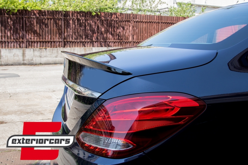 Lip bunkera AMG dizajn (piano crna) / MERCEDES C-klasa W205 limuzina (2014-2020) - Slika 7