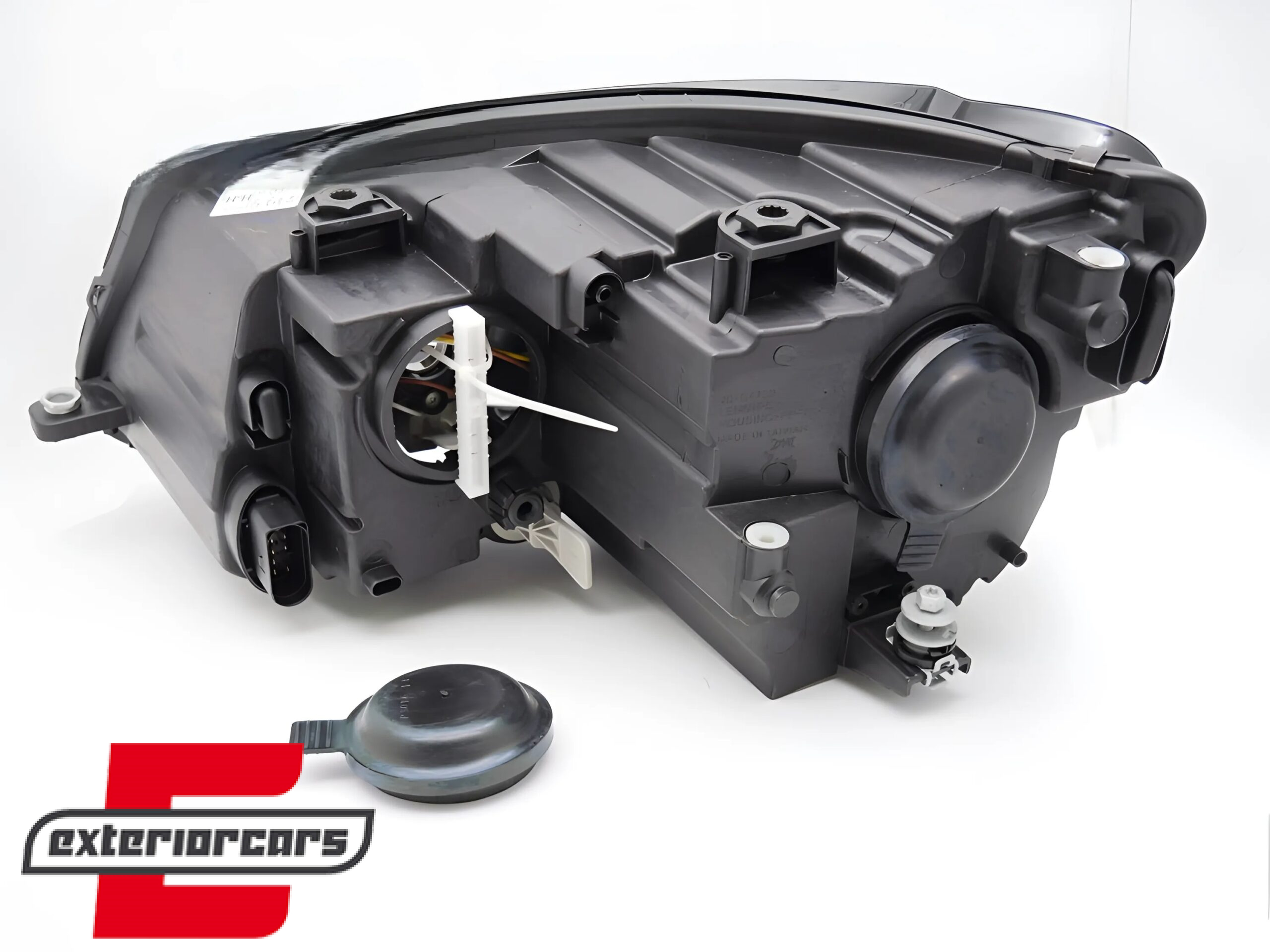 Prednje svjetlo (desna strana) / VW Touran + Caddy (2010-2015) - Slika 2