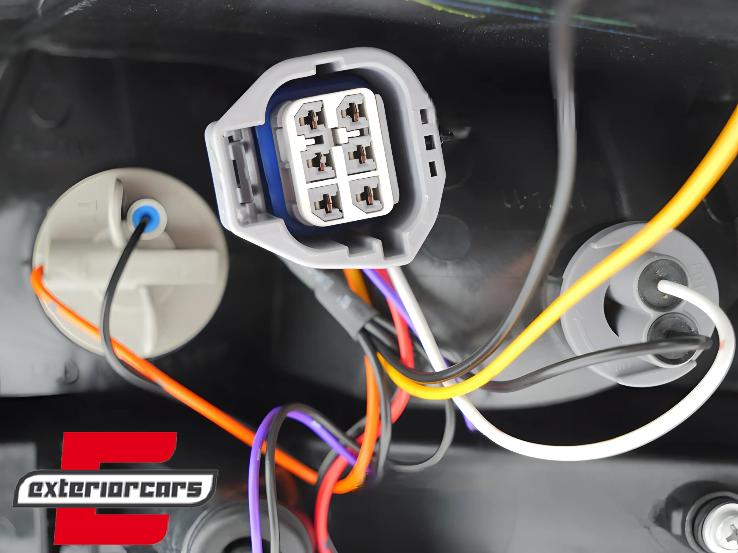 Stražnje svjetlo LED (desna strana) / Ford Focus MK3 (04.2011-09.2014) - Slika 3