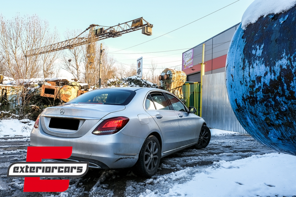 Full LED stražnja svjetla SEQ žmigavci Facelift dizajn (crvena/kristal) / Mercedes C-klasa W205 limuzina (2014-2018) - Slika 24
