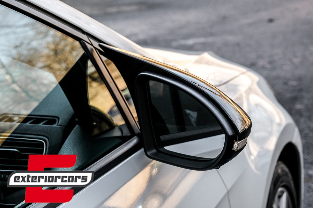 Poklopci retrovizora (piano crna) / VW Golf VII 7 & 7.5 (2013-2019) Touran II (2015-2016) Golf Alltrack (2014-2017) - Slika 13