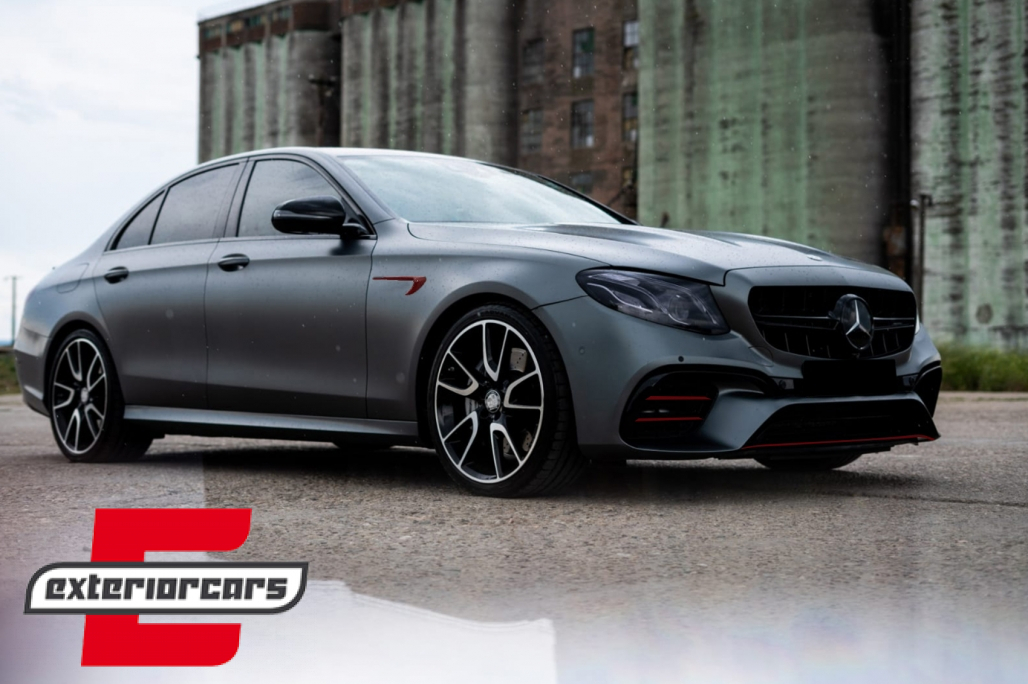 Bočni ukrasi AMG dizajn (crvena) / Mercedes C-klasa W205 S205 E-klasa W213 S213 - Slika 8