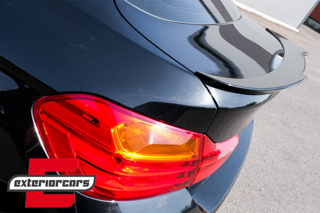 Lip bunkera M4 CS dizajn (piano crna) / BMW serije 4 Gran Coupe F36 (2014-2019) - Slika 15