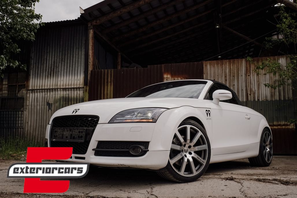 Prednja maska TTRS dizajn (piano crna) / Audi TT 8j (2006-2014) - Slika 8