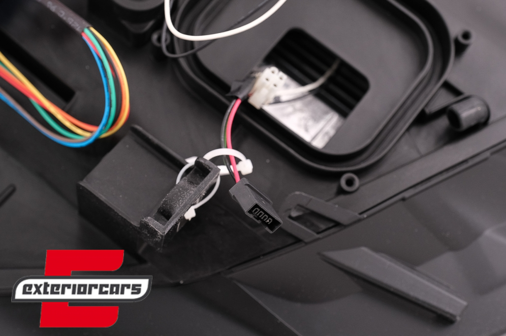 Prednja svjetla 3D LED Angel Eyes XENON (crna) / BMW X5 E70 (2007-2010) - Slika 19