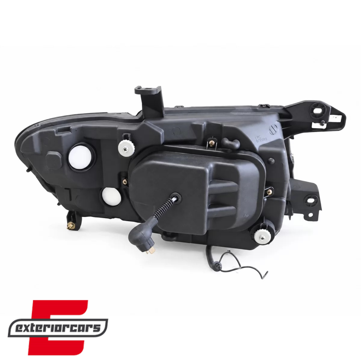 Prednja svjetla LED DayLight Angel Eyes (crna) / Mitsubishi Pajero V60 (2000-2006) - Slika 7