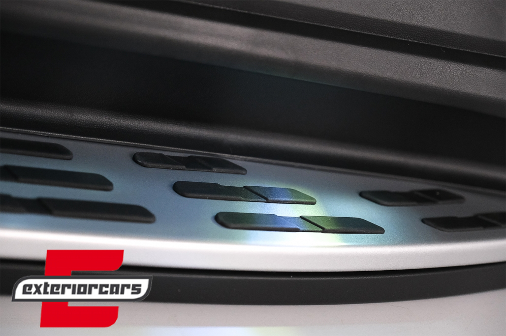 Bočne stepenice sa LED svjetlom dobrodošlice / Mercedes GLE W167 (2019-) - Slika 12