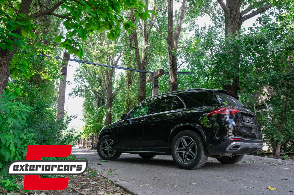 Bočne stepenice sa LED svjetlom dobrodošlice / Mercedes GLE W167 (2019-) - Slika 14