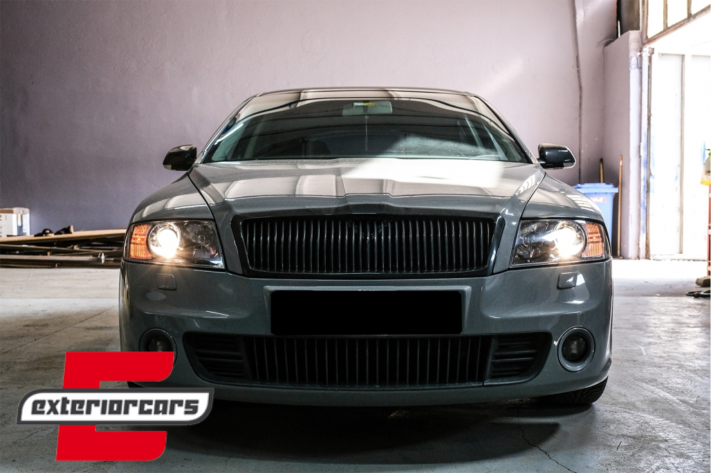 Prednja svjetla (crna) / Škoda Octavia II (2004-2008) - Slika 16