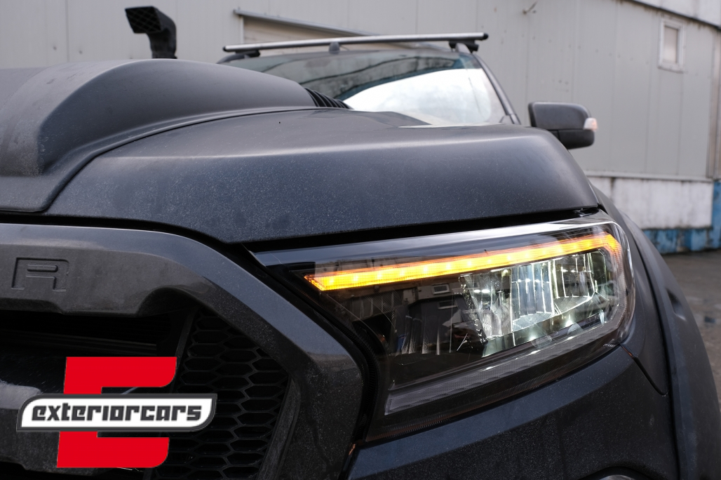 Full LED prednja svjetla LightBar SEQ žmigavci (crna) / Ford Ranger (2015-2022) - Slika 31