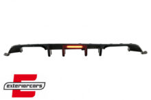 Difuzor zraka R look sa LED crvenim svjetlom (piano crna) / VW Golf 7.5 (2017-2019)