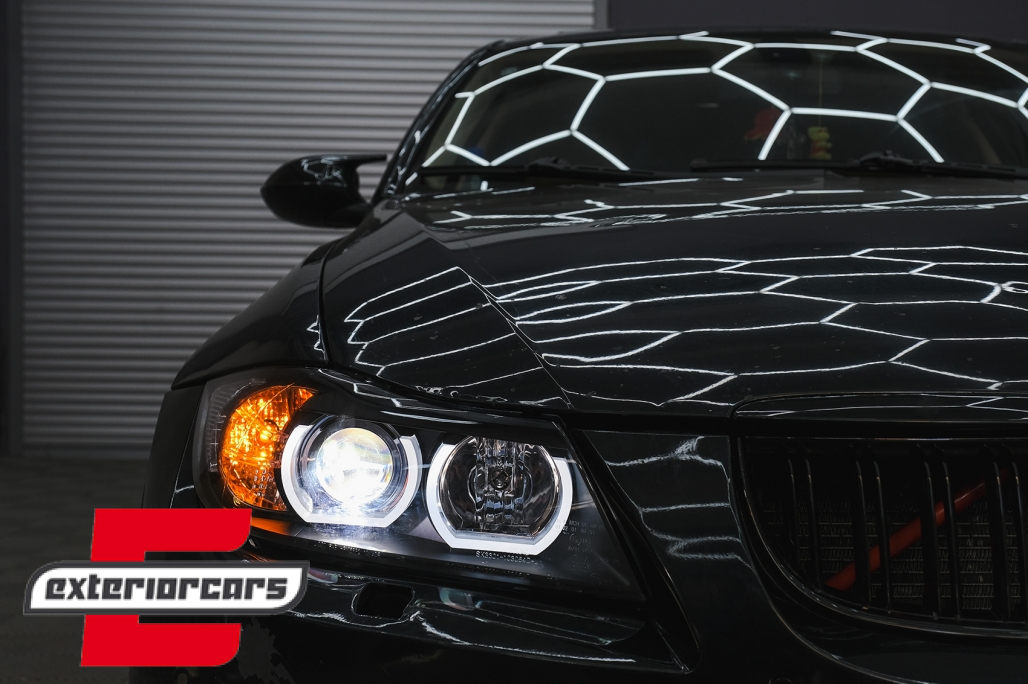 Prednja svjetla 3D LED Angel Eyes U-dizajn Xenon (crna) / BMW serije 3 E90 limuzina E91 karavan (03.2005-08.2008) - Slika 24