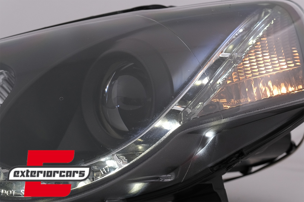 Prednja svjetla LED DayLight (crna) / Volkswagen Passat B6 3C (03.2005-2010) - Slika 3