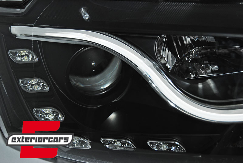 Prednja svjetla LED TubeLight DRL (crna) / Volkswagen Jetta Mk6 VI (2011-2017) - Slika 2