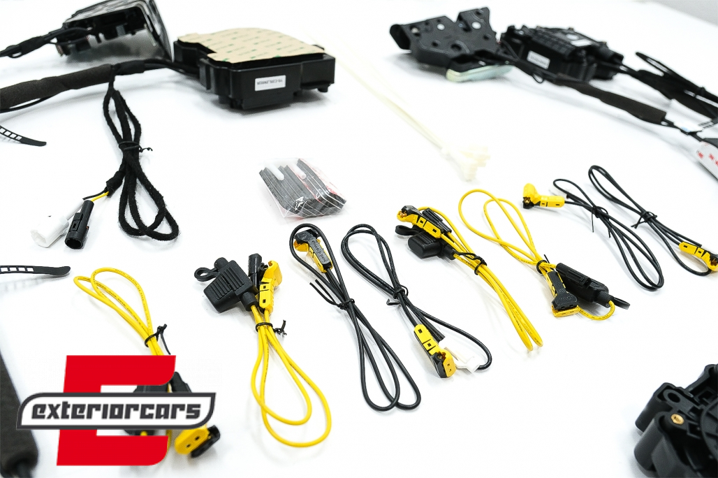 Električni Soft-Close sistem / AUDI A1 A3 A4L A5 A6L A7 Q3 Q5 Q5L Q7 TT RS3 RS4 RS5 RS6 RS7 R8 (2012-2020) VW Phaeton Touareg (2014-2020) PORSCHE Cayenne Macan 918 Panamera 718 9 - Slika 2