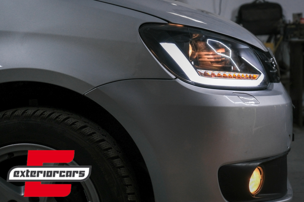 LED prednja svjetla TubeLight SEQ žmigavci (crna) / Volkswagen Touran (08.2010-2015) - Slika 21