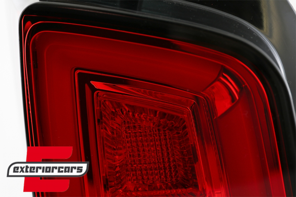 Full LED stražnja svjetla LedBar SEQ Žmigavci (crvena/kristal) / Volkswagen T5 (04.2003-2009) - Slika 3