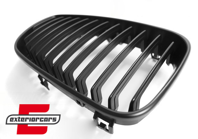 Prednja maska Performance dizajn (mat crna) / BMW serije 1 E81 E82 E87 E88 (2007-2011) LCI - Slika 2