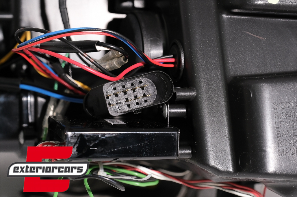 Prednja svjetla LED TubeLights (chrome) / Audi A6 C6 4F (04.2004-2008) - Slika 18