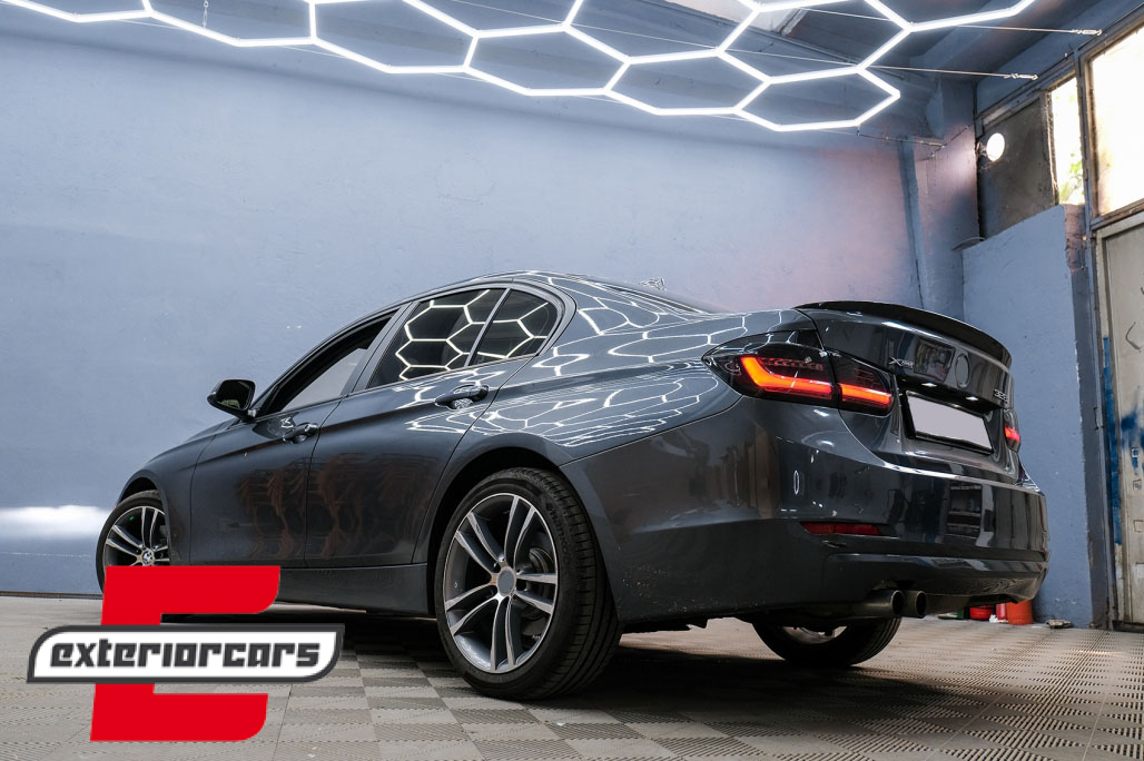 Full LED stražnja svjetla LedBar SEQ žmigavci (crna/smoke) / BMW serije 3 F30 (2011-2019) - Slika 17