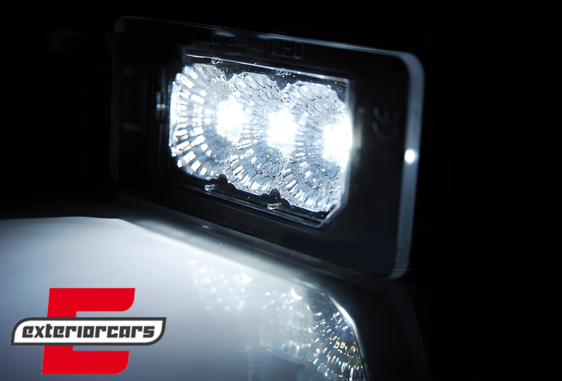 LED svjetla za registarske tablice / BMW serije 1 3 4 5 X3 F25 X5 E70 X5 F15 X6 E71 E72 - Slika 3