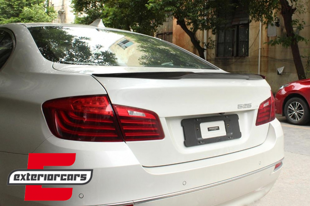 Lip bunkera M4 CS dizajn (piano crna) / BMW serije 5 F10 (2010-2017) - Slika 6