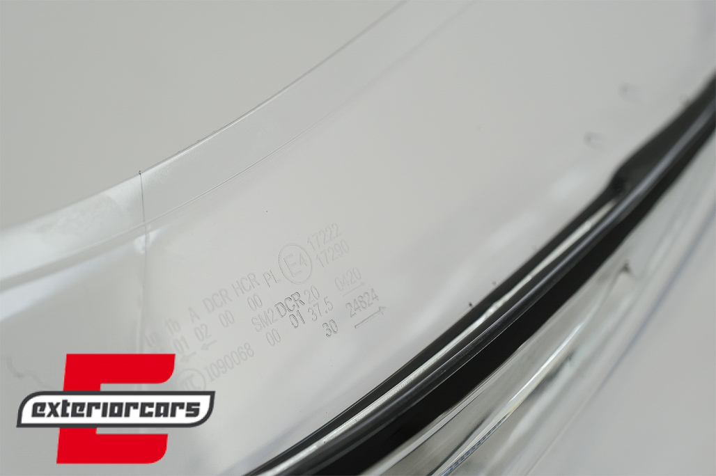 Staklo fara (desna strana) / BMW serije 5 E60 E61 (2003-03.2007) - Slika 9