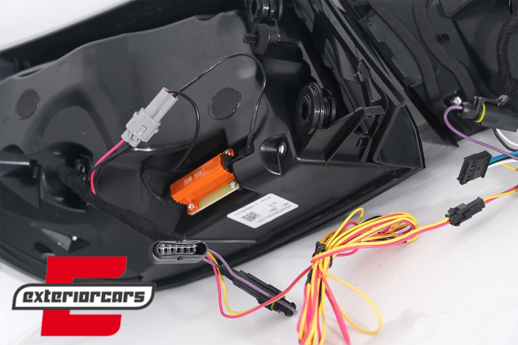 OLED stražnja svjetla SEQ žmigavci (smoke) / BMW serije 4 F32 F33 F36 M4 F82 F83 (2013-03.2019) - Slika 20