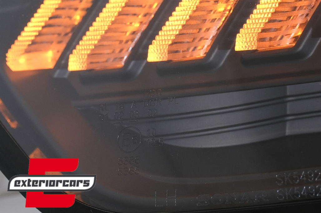 Prednja svjetla LED DRL SEQ žmigavci Xenon (crna) / AUDI A4 B8.5 Facelift (2012-2015) - Slika 10