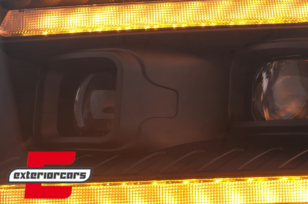 Prednja svjetla LED DRL TubeLights SEQ žmigavci (crna) / VW Crafter II (2017-) - Slika 8
