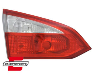 Stražnje svjetlo (lijeva strana) / Ford Focus MK3 (07.2010-09.2014)
