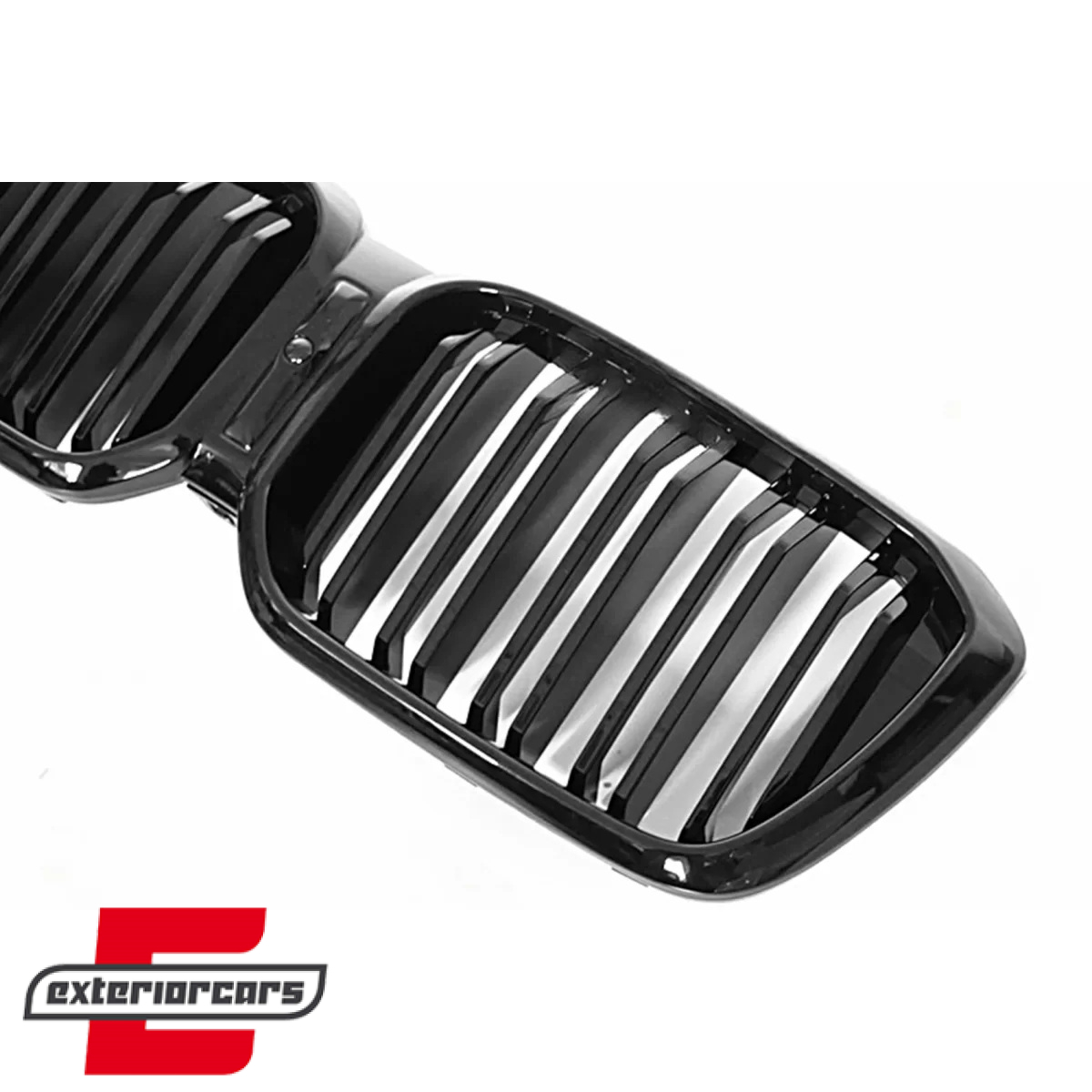 Prednja maska XM look (piano crna) / BMW X3 G01 (08.2021-2024) X4 G02 LCI (08.2021-2025) - Slika 4